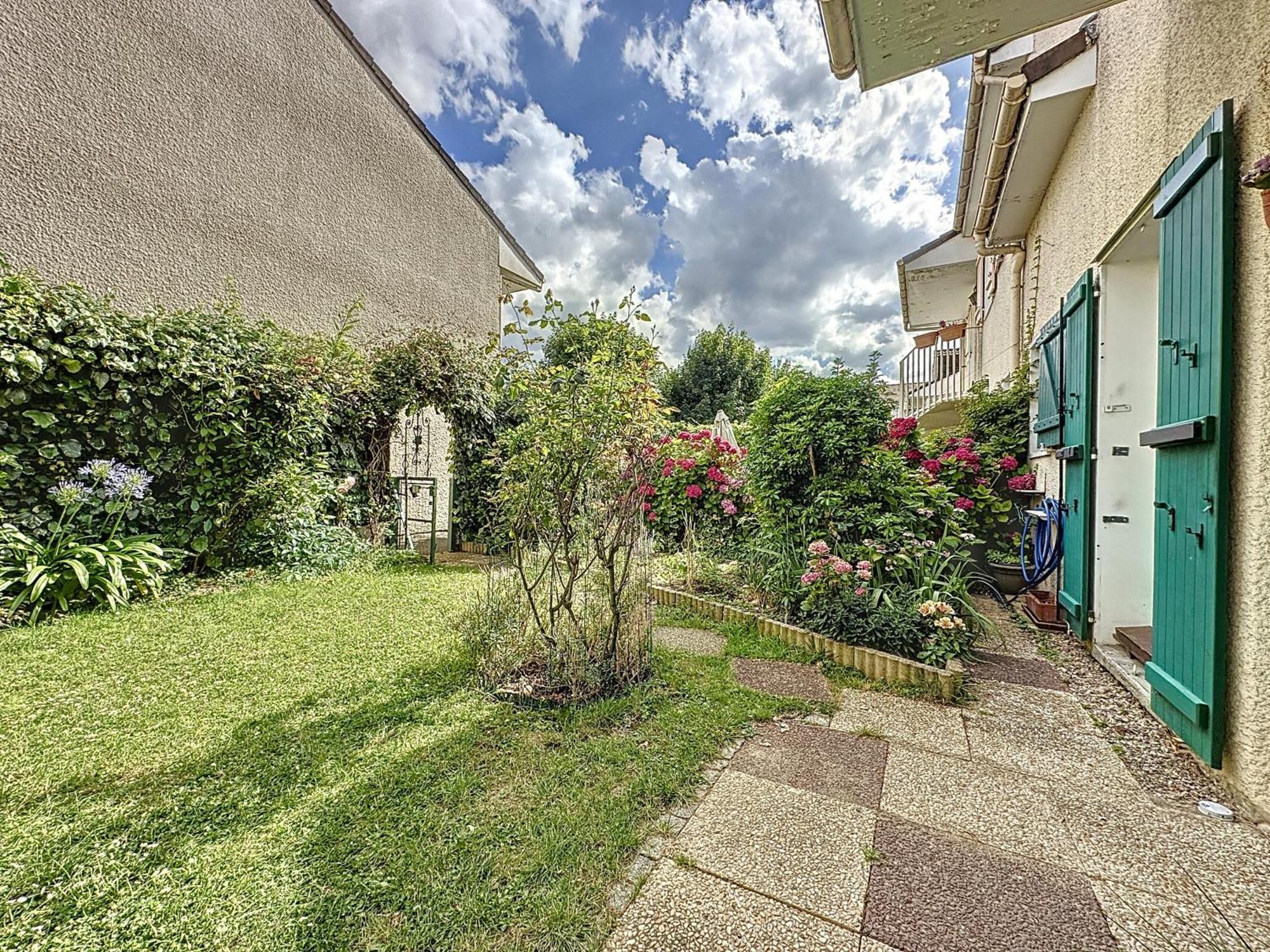Maison 73M2 Avec Jardin St-Denis Σαιν-Ντενί Εξωτερικό φωτογραφία